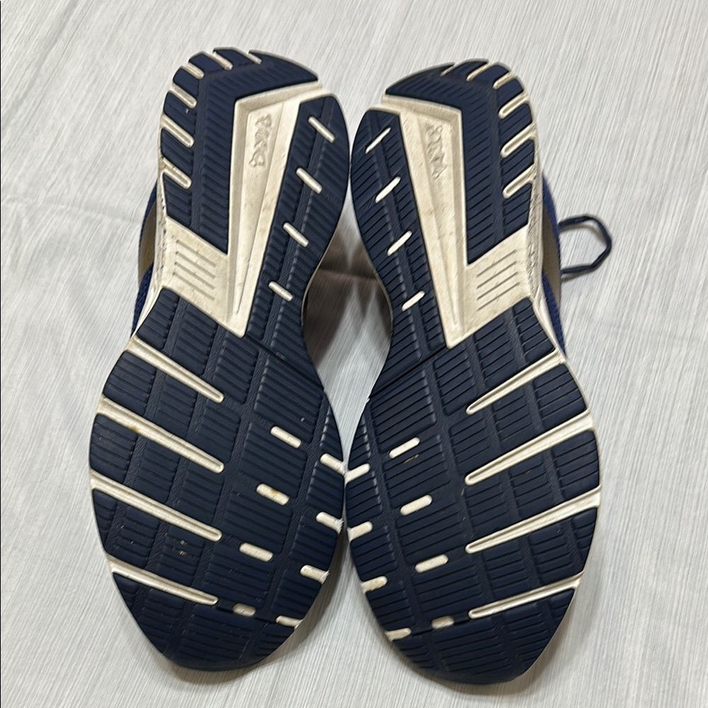 Brooks Blue and‎ Gold Athletic Sneakers with Sleek Design - Picture 5 of 12
